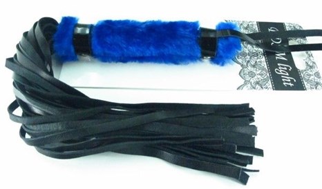 Черная плеть с синей меховой рукоятью - 44 см. - фото 394285