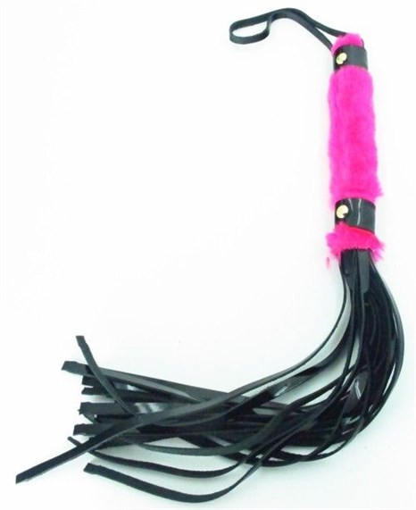 Черная лаковая плеть с розовой меховой рукоятью - 44 см. - фото 394295