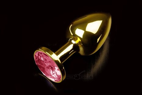 Маленькая золотистая анальная пробка с круглым кончиком и рубиновым кристаллом - 7 см. - фото 395947