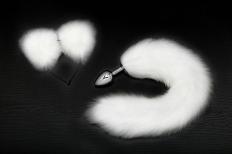 Серебристая анальная пробка с белым хвостиком и ободком-ушками - фото 408919