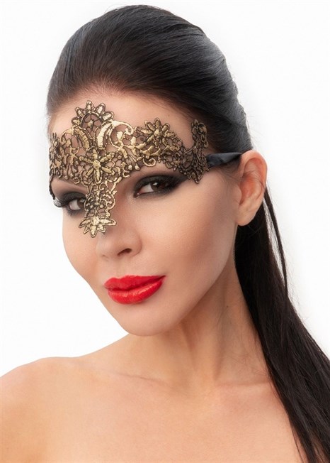 Стильная золотистая женская карнавальная маска - фото 427480