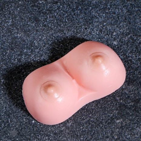 Фигурное мыло в виде женской груди 8 см.